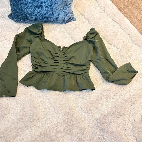 🚩Wilfred Forest Green Ruched Blouse - Picture 5 of 7